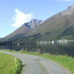 Отель Hustadnes Fjordhytter фото 2