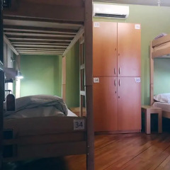 Envoy Hostel Кровать в общем номере с двухъярусной кроватью фото 7