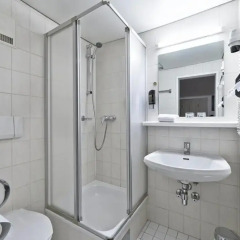Hotel Pension Baronesse 4* Стандартный номер с различными типами кроватей фото 6