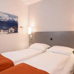 Отель Pingvinhotellet UNN Tromsø комната для гостей
