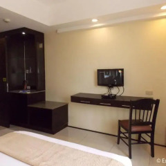 Отель M Citi Suites 3* Стандартный номер с различными типами кроватей фото 2