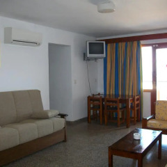 Отель Apartamentos Llevant Апартаменты с 2 отдельными кроватями фото 4