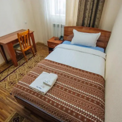 Hotel SunRise Osh Стандартный номер с различными типами кроватей фото 7
