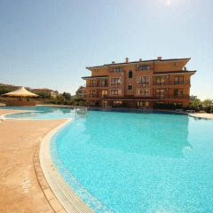 Апартаменты Menada Sky Dreams Apartment Свети Влас бассейн