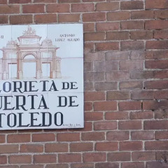 Hotel Puerta De Toledo городской автобус