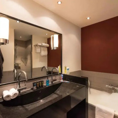 Апартаменты Htel Serviced Apartments Amsterdam ванная фото 2