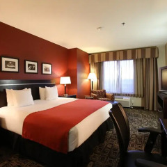 Holiday Inn Hotel & Suites Salt Lake City-Airport West 3* Представительский номер с различными типами кроватей фото 2