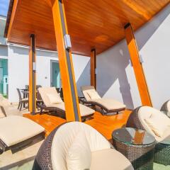 Отель Elemental 5FL Infinity Pool Seafront Villas 5* Вилла Делюкс фото 22