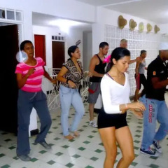 Отель Mistella Salsa Hostel Колумбия, Кали - отзывы, цены и фото номеров - забронировать отель Mistella Salsa Hostel онлайн развлечения