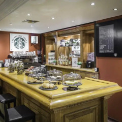 Отель Holiday Inn Пейсли гостиничный бар фото 3