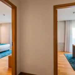 Отель OPOHotel Porto Aeroporto 4* Стандартный номер с различными типами кроватей