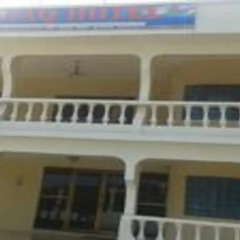Naaq Hotel спортивное сооружение