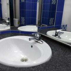 Гостиница Richhouse on Mira Square Казахстан, Караганда - отзывы, цены и фото номеров - забронировать гостиницу Richhouse on Mira Square онлайн ванная