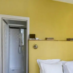 Отель Helzear Montparnasse Suites сейф в номере
