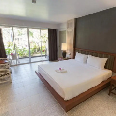 Отель Phuket Orchid Resort and Spa 4* Стандартный номер с двуспальной кроватью фото 11
