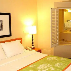 Отель Fairfield Inn & Suites by Marriott Columbus OSU 2* Улучшенный номер с различными типами кроватей фото 3