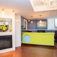Отель Sandman Suites Vancouver on Davie Канада, Ванкувер - отзывы, цены и фото номеров - забронировать отель Sandman Suites Vancouver on Davie онлайн интерьер отеля фото 2