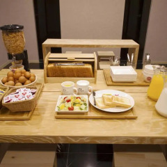 Отель K-Guesthouse Dongdaemun Premium питание