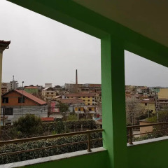Отель Rooms Primavera Vila Албания, Тирана - отзывы, цены и фото номеров - забронировать отель Rooms Primavera Vila онлайн балкон