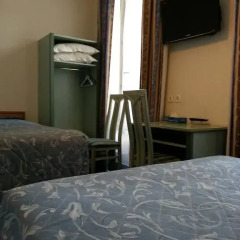 Отель Hôtel Saint-Hubert в номере