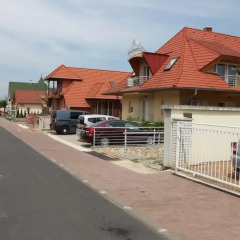 Апартаменты 1000 Home Apartments парковка