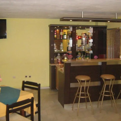 Отель Guest House Slavi Свети Влас гостиничный бар