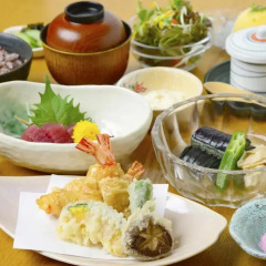 Yusennosato Hotel Nadeshiko Йоро в номере