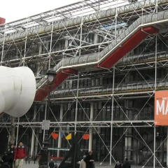 Отель HolidaysInParis-Bourg Tibourg II спортивное сооружение