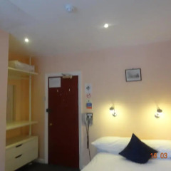 Manor Hotel 2* Стандартный номер с двуспальной кроватью