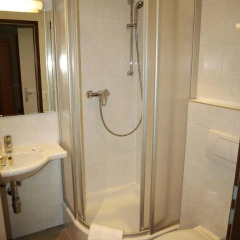 Hotel Admiral 3* Номер категории Эконом с различными типами кроватей