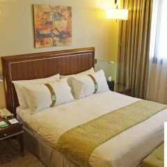 Отель Holiday Inn Riyadh Al-Qasr 5* Номер Делюкс с различными типами кроватей