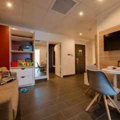 be.HOTEL 4* Стандартный семейный номер с двуспальной кроватью фото 4