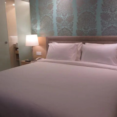 Cosmo Hotel Kuala Lumpur Номер Делюкс разные типы кроватей фото 3