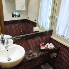 Отель Domus Cavour 3* Стандартный номер с двуспальной кроватью