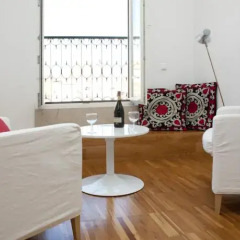 Апартаменты Lisbon Serviced Apartments - Bairro Alto комната для гостей фото 2
