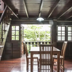 Отель The Wooden House питание