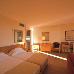 Отель Vila Gale Ampalius 4* Улучшенный номер с различными типами кроватей фото 4