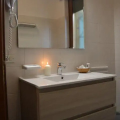 Отель New Inn Residence Медилья ванная