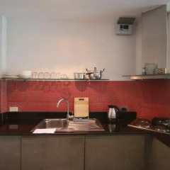 Orange Hotel в номере