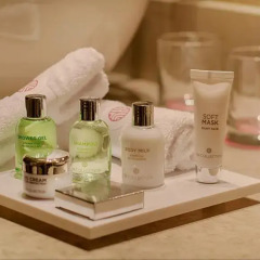 Отель NH Collection Firenze Porta Rossa 5* Улучшенный номер с различными типами кроватей