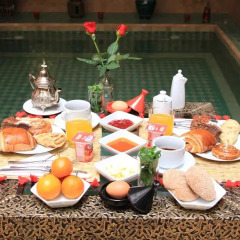 Отель Riad Al Wafaa Марокко, Марракеш - отзывы, цены и фото номеров - забронировать отель Riad Al Wafaa онлайн бассейн фото 2