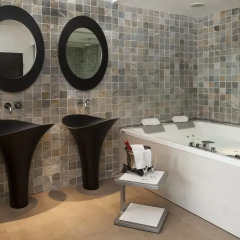 Отель Mas Tapiolas Suites Natura ванная