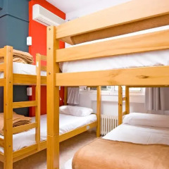 Отель Madrid Motion Hostels 2* Кровать в общем номере с двухъярусной кроватью фото 7