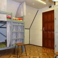Hostel Favorit Кровать в общем номере с двухъярусной кроватью фото 6