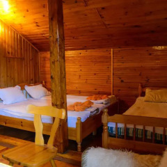 Отель Topuzovi Guest House Стандартный семейный номер с двуспальной кроватью фото 2