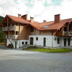 Гостиница Lev парковка