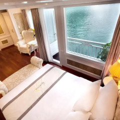 Отель Signature Halong Cruise 4* Полулюкс с различными типами кроватей