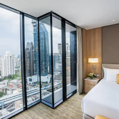 Отель Compass Skyview 5* Номер Премьер фото 17