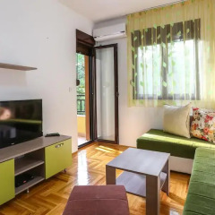 Апартаменты Adriatik Budva apartments Студия с различными типами кроватей фото 19