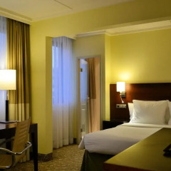 Отель Courtyard by Marriott Düsseldorf Seestern комната для гостей
